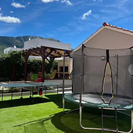 Διαμέρισμα Moderne Meerblick Ap-1 Mit Pool Und Terrasse Bbq In Der Naehe Von Split Trogir By Interhome