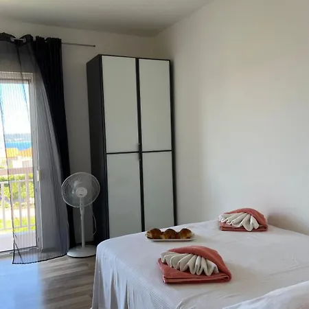 Moderne Meerblick Ap-1 Mit Pool Und Terrasse Bbq In Der Naehe Von Split Trogir By Interhome Διαμέρισμα