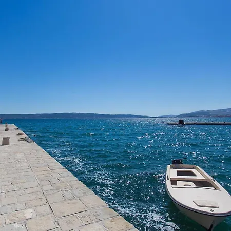 Moderne Meerblick Ap-1 Mit Pool Und Terrasse Bbq In Der Naehe Von Split Trogir By Interhome Kaštela