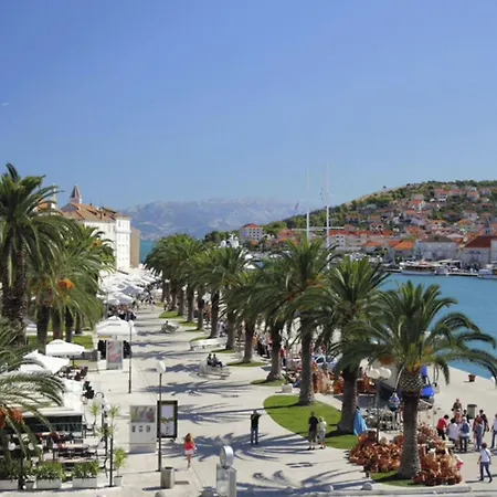 Moderne Meerblick Ap-1 Mit Pool Und Terrasse Bbq In Der Naehe Von Split Trogir By Interhome Kaštela