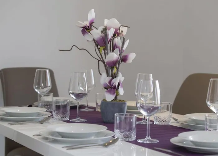 Moderne Meerblick Ap-1 Mit Pool Und Terrasse Bbq In Der Naehe Von Split Trogir By Interhome Apartment Kastela