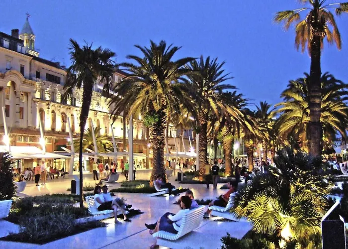 Moderne Meerblick Ap-1 Mit Pool Und Terrasse Bbq In Der Naehe Von Split Trogir By Interhome Apartment *